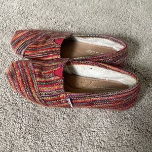 Fleece lined TOMS